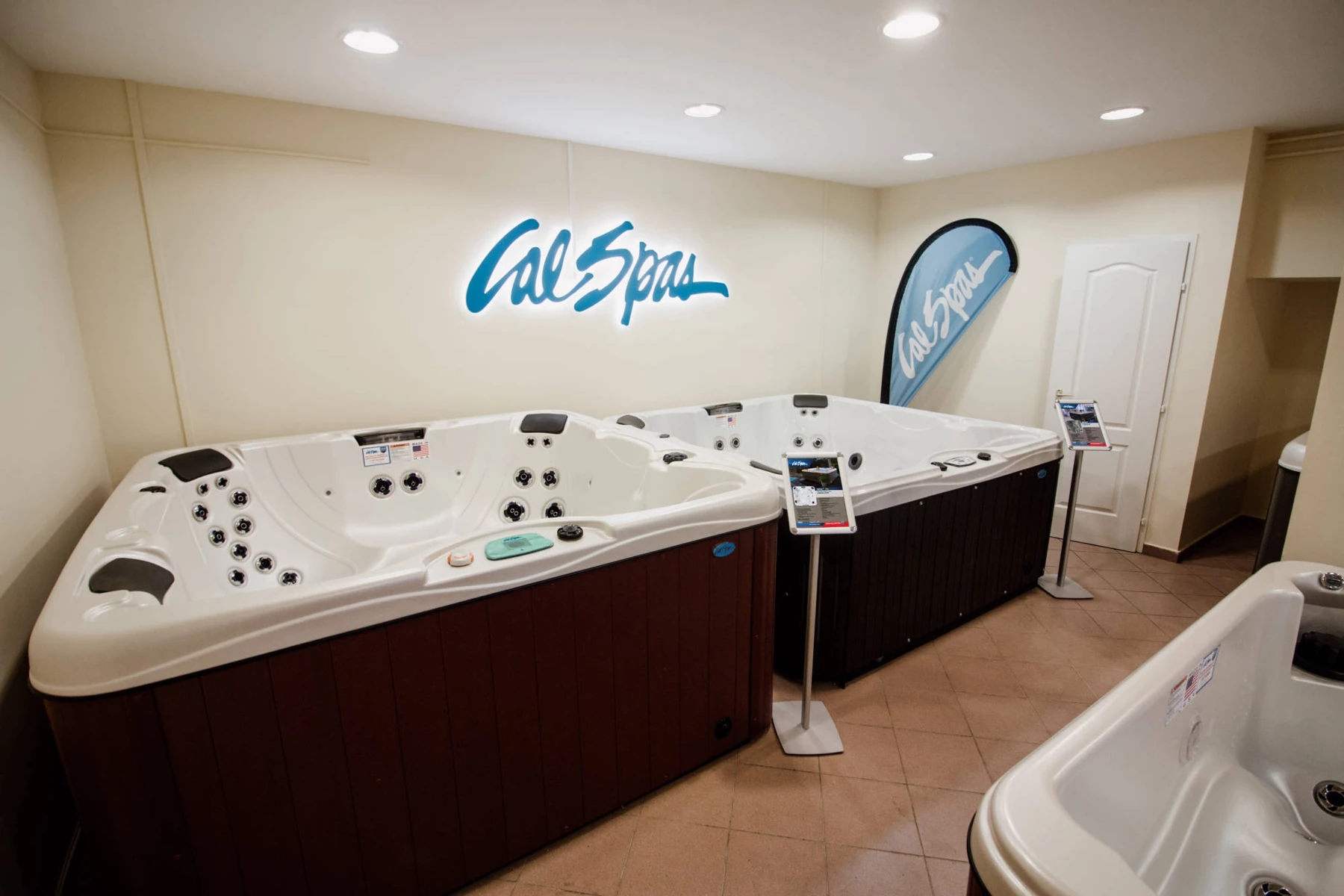 A Cal Spas medencék üléskialakítása